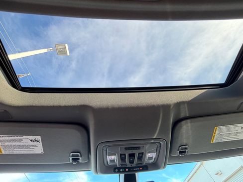 Used 2021 GMC Sierra 1500 Denali image 7