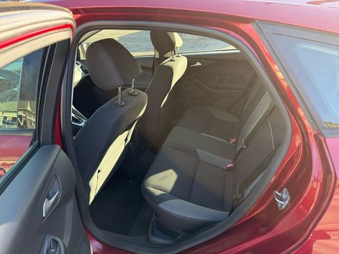 Used 2014 Ford Focus SE image 12