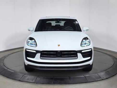 New 2026 Porsche Macan image 10