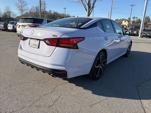 Used 2024 Nissan Altima 2.5 SR image 7