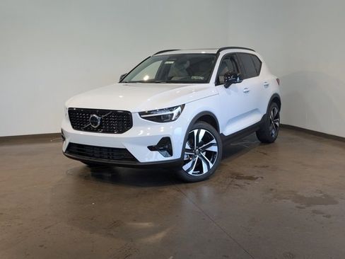 New 2026 Volvo XC40 B5 Ultra w/ Protection Package Premier image 1
