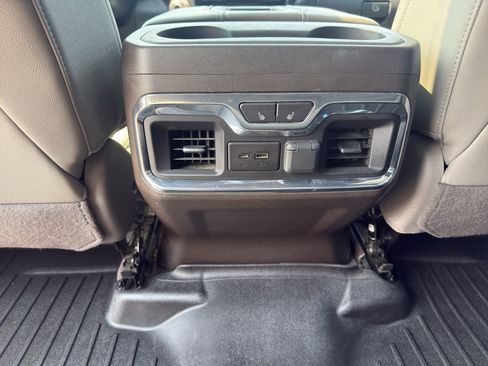 Used 2021 GMC Sierra 1500 SLT w/ SLT Premium Package AWD/4WD image 13