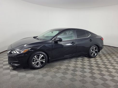 Used 2021 Nissan Sentra SV FWD image 2