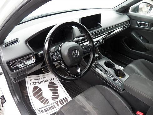 Used 2023 Honda Civic Sport image 6