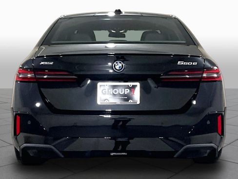 New 2027 BMW 550e xDrive w/ Premium Package AWD/4WD image 4
