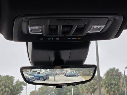 Used 2024 GMC Sierra 1500 Denali image 14