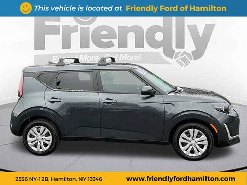 Used 2025 Kia Soul LX image 5