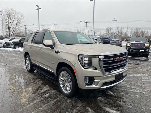 Used 2023 GMC Yukon SLT image 7