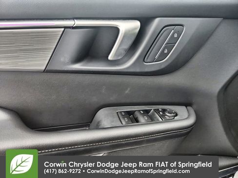 Used 2025 Buick Enclave Preferred image 21