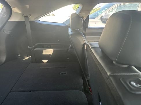 Used 2022 Kia Sorento SX image 9