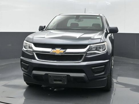 Used 2017 Chevrolet Colorado W/T w/ WT Convenience Package RWD image 2
