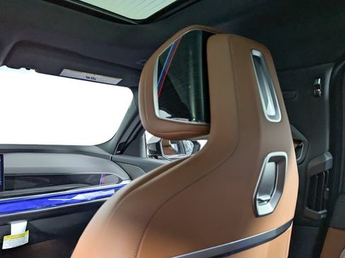 New 2026 BMW 750e xDrive AWD/4WD image 17