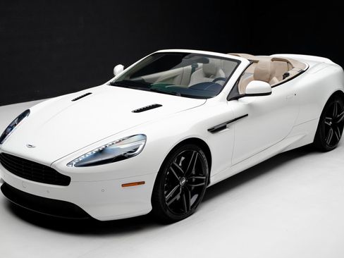 Used 2016 Aston Martin DB9 GT image 6