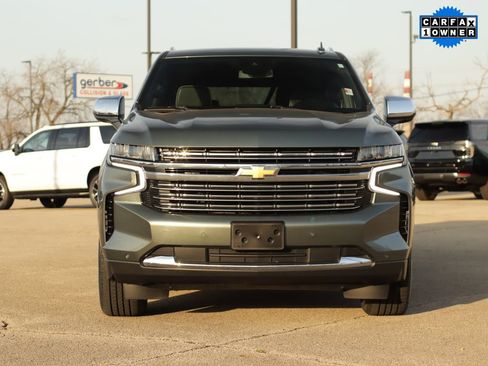 Used 2023 Chevrolet Suburban Premier RWD image 2