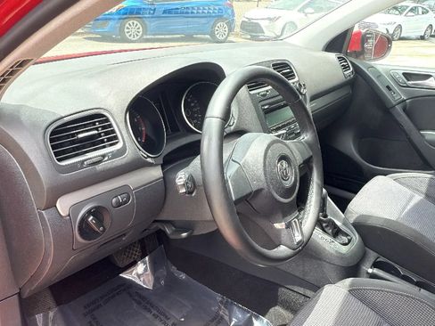 Used 2013 Volkswagen Golf 4-Door FWD image 13