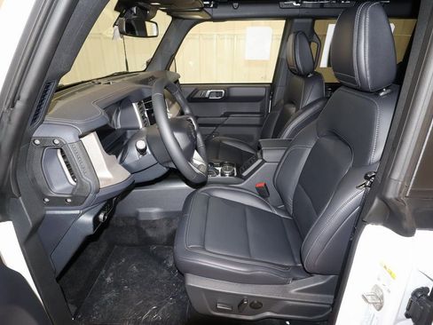 New 2025 Ford Bronco Outer Banks image 10