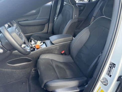 Used 2023 Volvo C40 P8 Recharge Ultimate AWD/4WD image 4