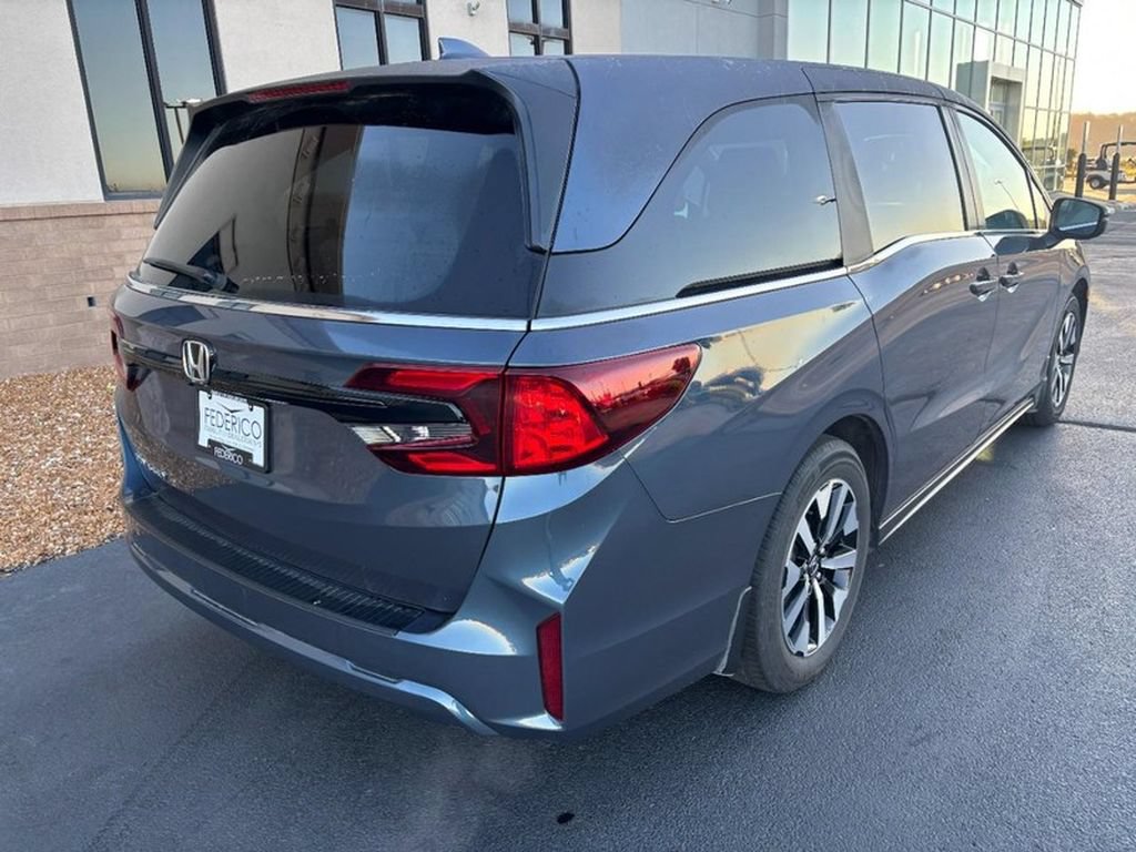 Used 2026 Honda Odyssey EX-L image 3