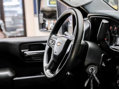 Used 2021 Chevrolet Silverado 2500 W/T w/ WT Convenience Package image 16