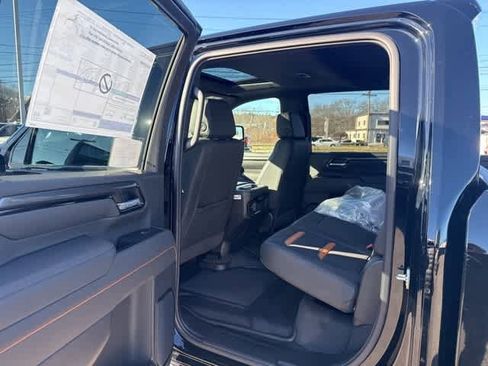 New 2026 GMC Sierra 2500 AT4 w/ AT4 Premium Plus Package image 13