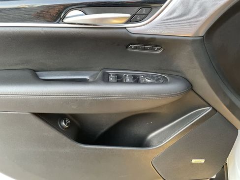 Certified 2024 Cadillac XT5 Premium Luxury w/ LPO, Floor Liner Package image 34