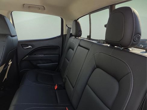 Used 2018 Chevrolet Colorado ZR2 image 9