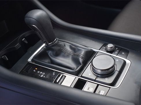 Used 2021 MAZDA MAZDA3 s image 21