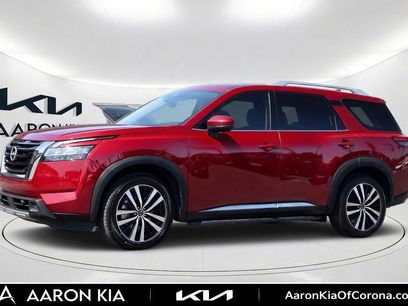 Used 2023 Nissan Pathfinder Platinum w/ Lighting Package (N93)