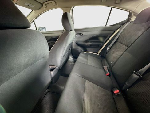 Used 2022 Nissan Versa SV FWD image 18