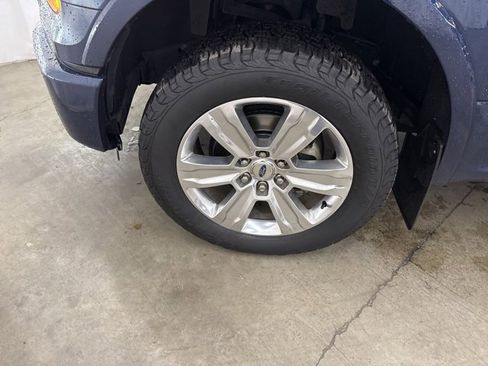 Used 2015 Ford F150 Platinum w/ Equipment Group 701A Luxury image 22