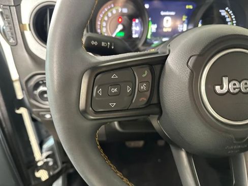 Used 2024 Jeep Wrangler Unlimited w/ Convenience Group image 15