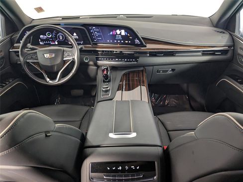 Used 2023 Cadillac Escalade ESV Premium Luxury image 35