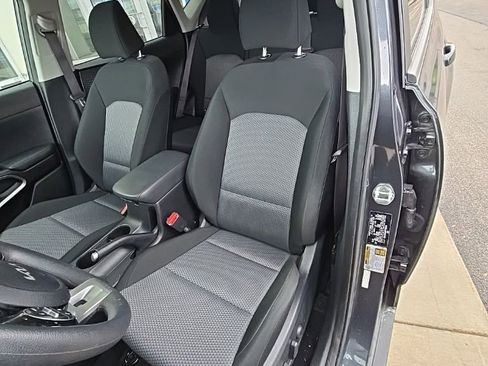 Used 2023 Kia Soul S image 12