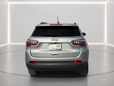 Used 2022 Jeep Compass Latitude AWD/4WD image 6