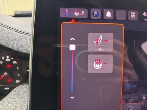 Used 2022 Jeep Compass Latitude w/ Sun and Sound Group image 21