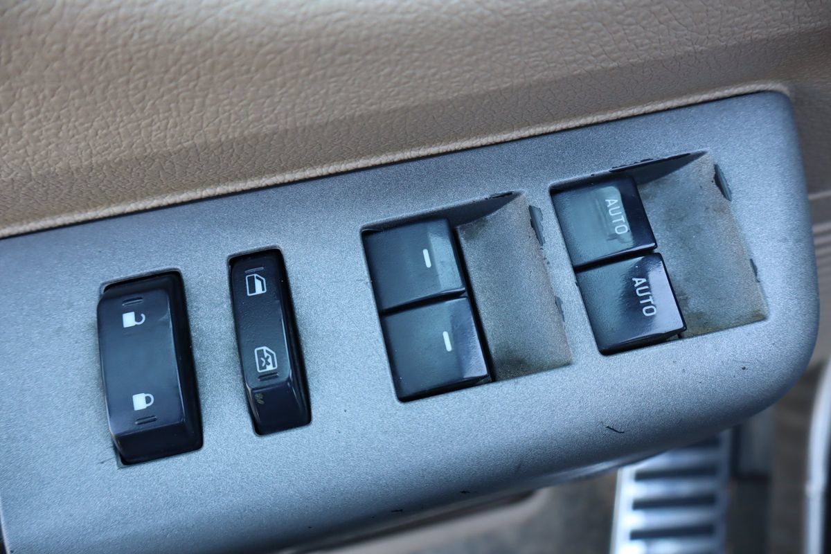 Used 2014 Ford F350 XLT w/ XLT Interior Package AWD/4WD image 27