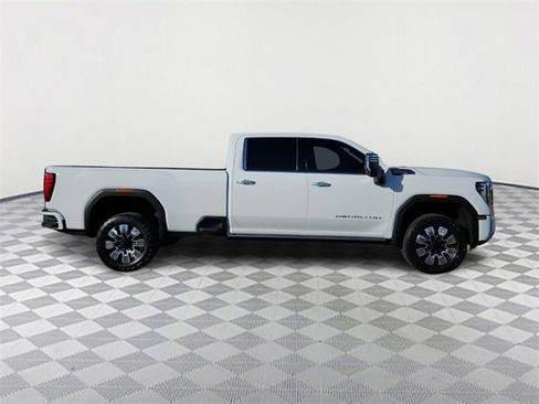 Used 2024 GMC Sierra 2500 Denali w/ Denali Reserve Package image 8