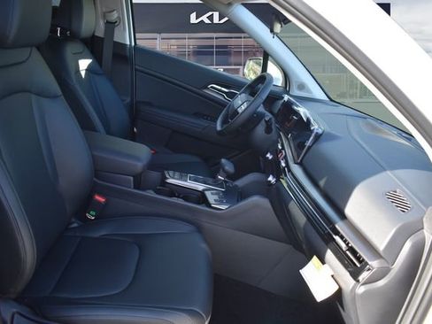New 2026 Kia Sportage EX image 13
