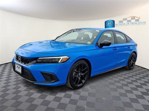 Used 2024 Honda Civic Sport image 3
