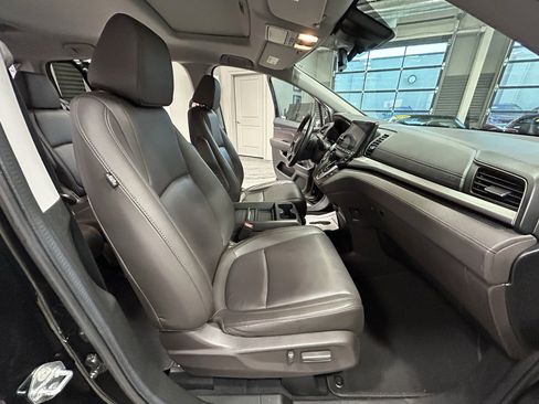 Used 2019 Honda Odyssey EX-L image 42