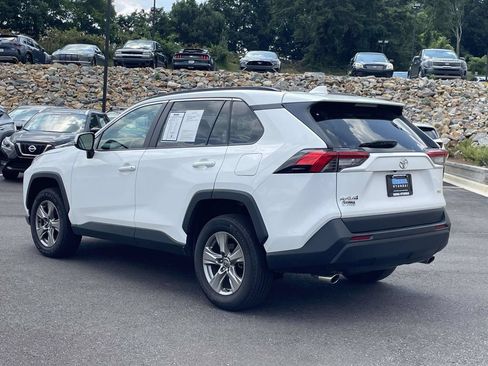 Used 2024 Toyota RAV4 XLE FWD image 5