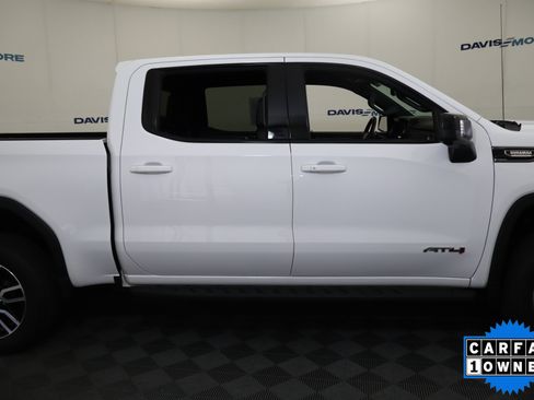 Used 2024 GMC Sierra 1500 AT4 w/ Technology Package AWD/4WD image 5