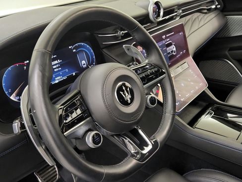 Used 2023 Maserati Grecale Modena AWD/4WD image 20