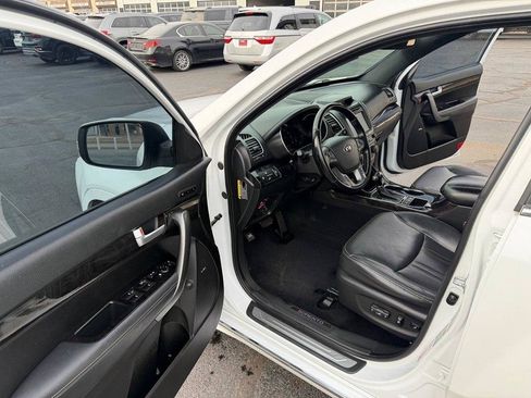 Used 2014 Kia Sorento SX FWD image 8