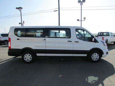 Used 2023 Ford Transit 350 XLT image 5