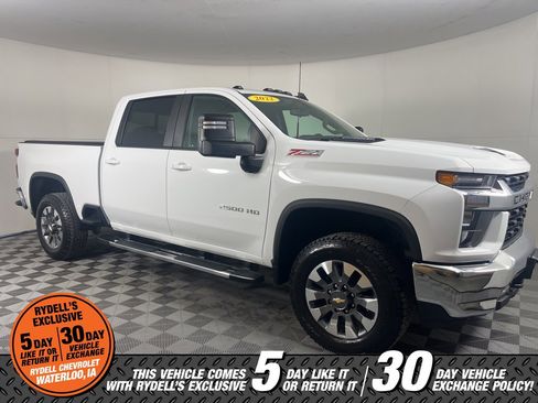 Used 2022 Chevrolet Silverado 2500 LT w/ Convenience Package image 2