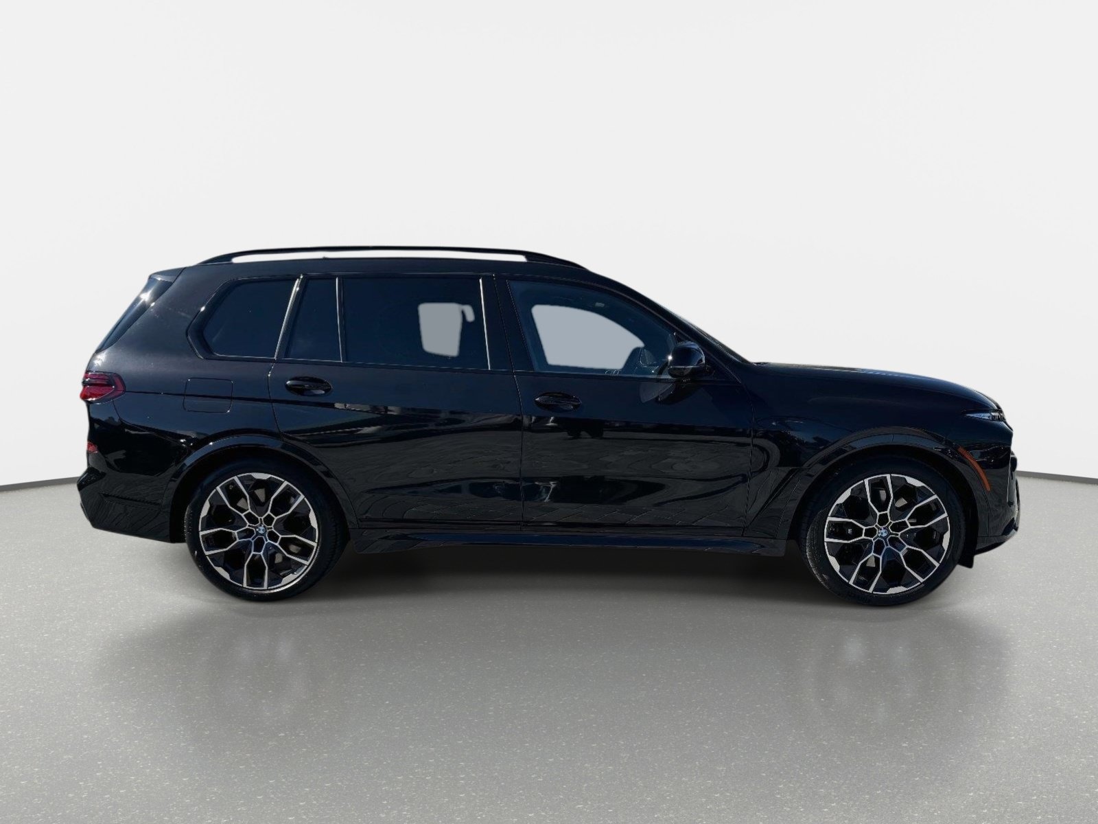 Used 2026 BMW X7 xDrive40i AWD/4WD image 2