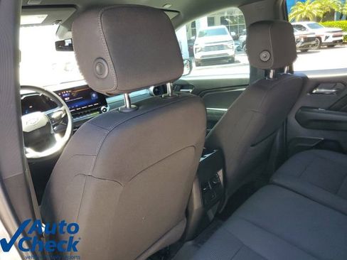 Used 2024 Chevrolet Colorado LT w/ LT Convenience Package RWD image 13