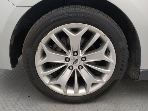 Used 2016 Ford Taurus Limited FWD image 31