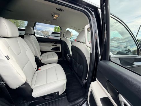 Used 2024 Kia Telluride S AWD/4WD image 19